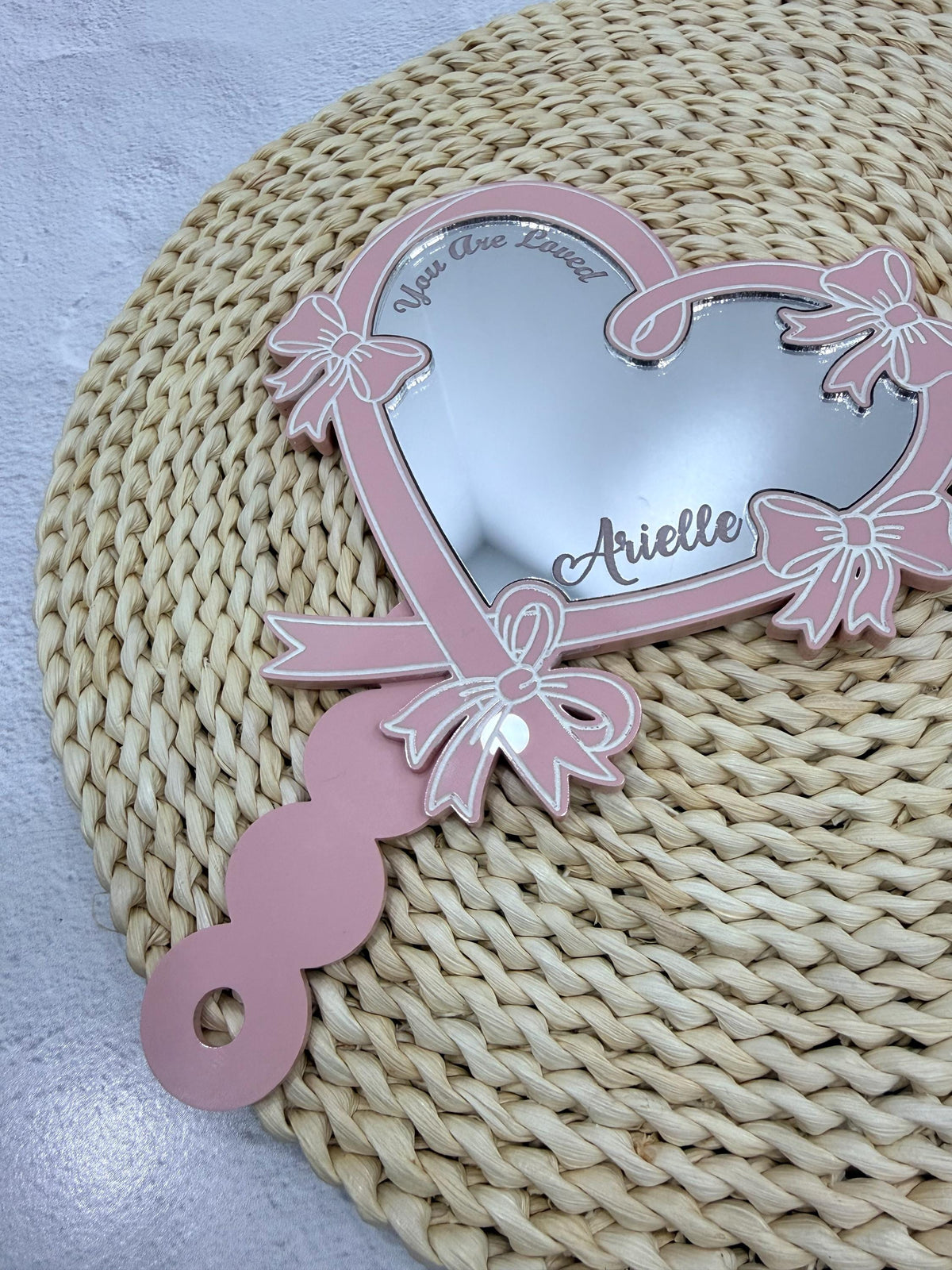 Personalized Heart Handheld Mirror for Girls Valentine Gift Custom Name Acrylic Hand Mirror Bow Design Kids Valentine Gift Party Favor